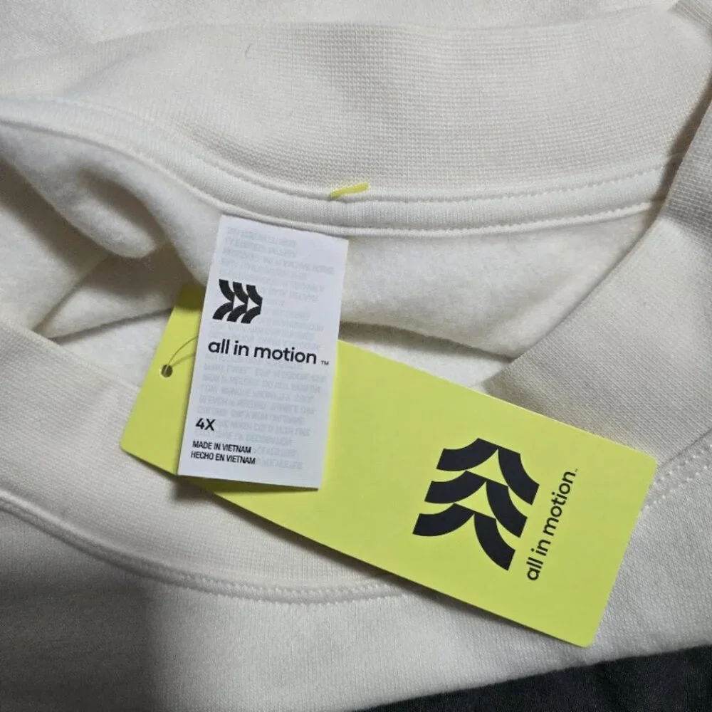 NWT All in Motion Women's plus Ivory Core Fleece Crew Cropped Sweatshirt Size 4x - Picture 7 of 11